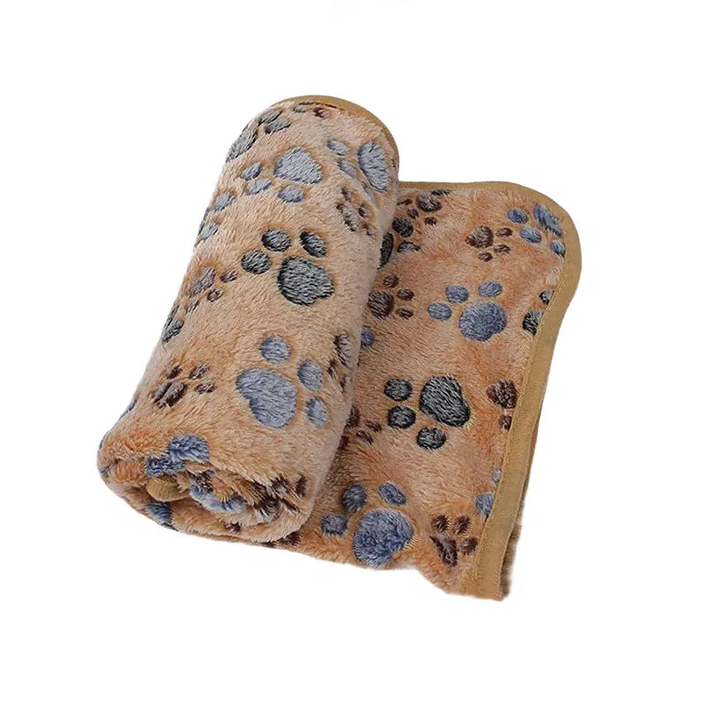 Soft and cozy blanket for dogs and cats
